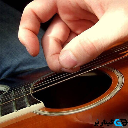 صدای گز در گیتار